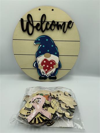 Interchangeable Season Welcome Hanging Sign
