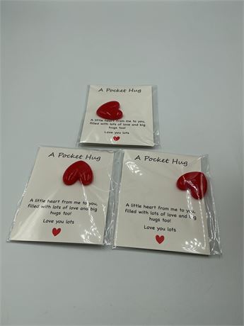 32 pcs A Pocket Hug